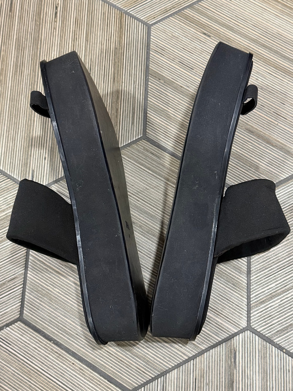 Zara Black Square Toe Platform Toe Loop Sandals - Picture 7 of 8